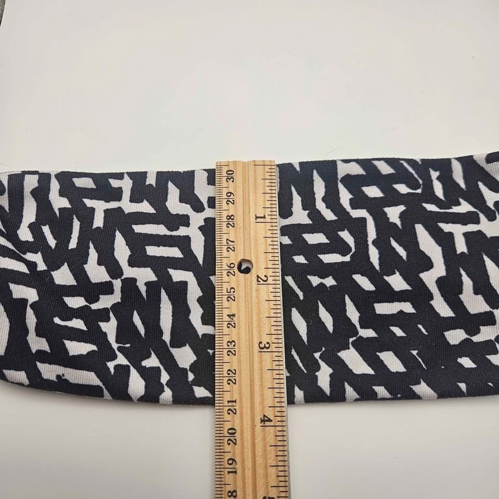 Lululemon Black White Geometric Print Wide Athletic Headband Neon Pink Elastic